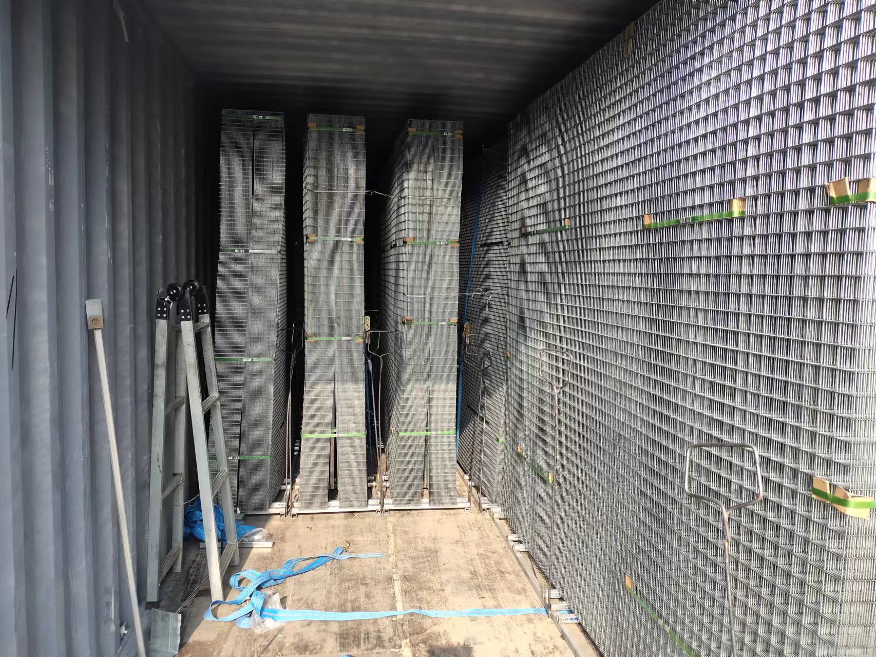 hot dipped galvanized welded wire mesh panels