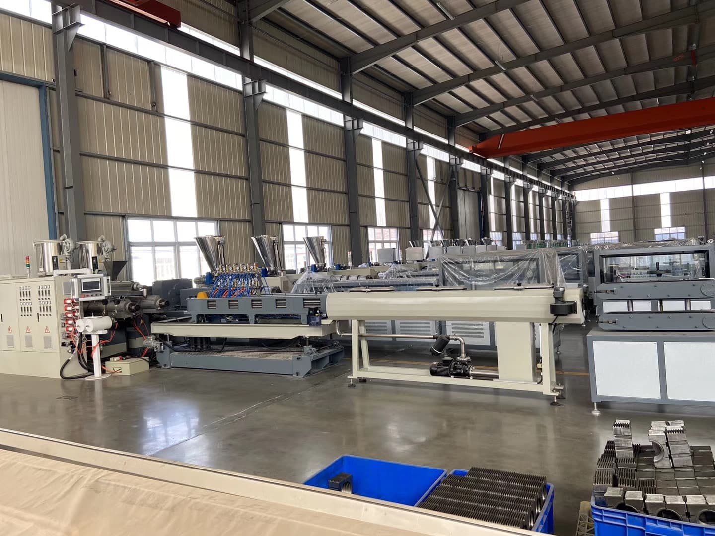 Single Screw Plastic Screw Extruder With Siemens Main Motor And Cooling System