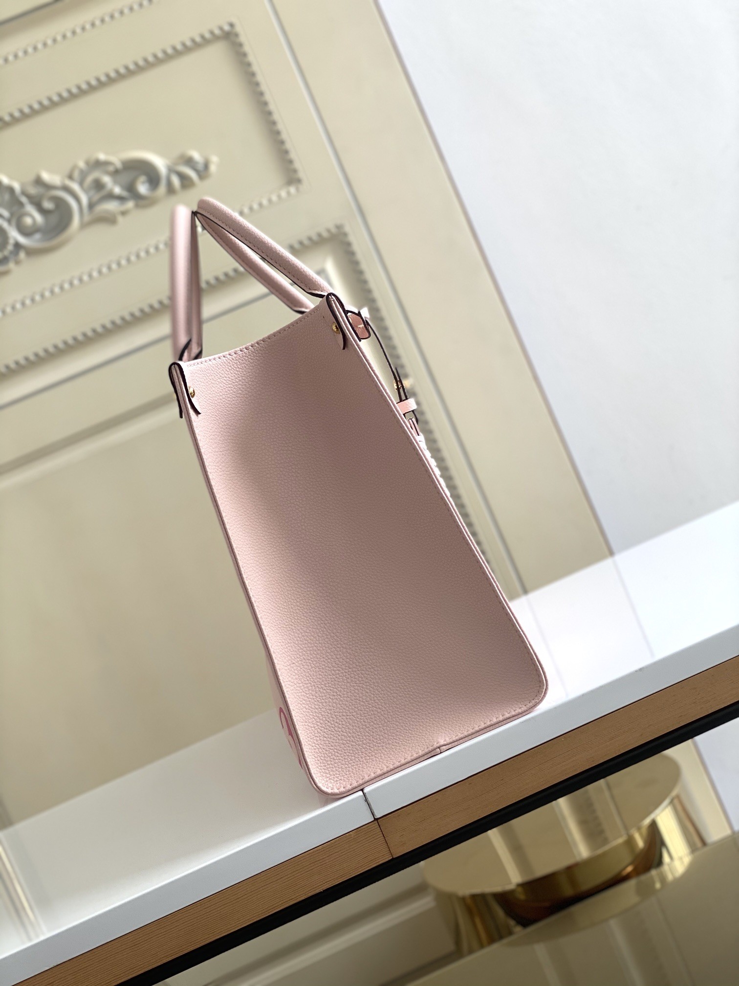 2WAY LV Branded Shoulder Bag Monogram OnTheGo MM Louis Vuitton