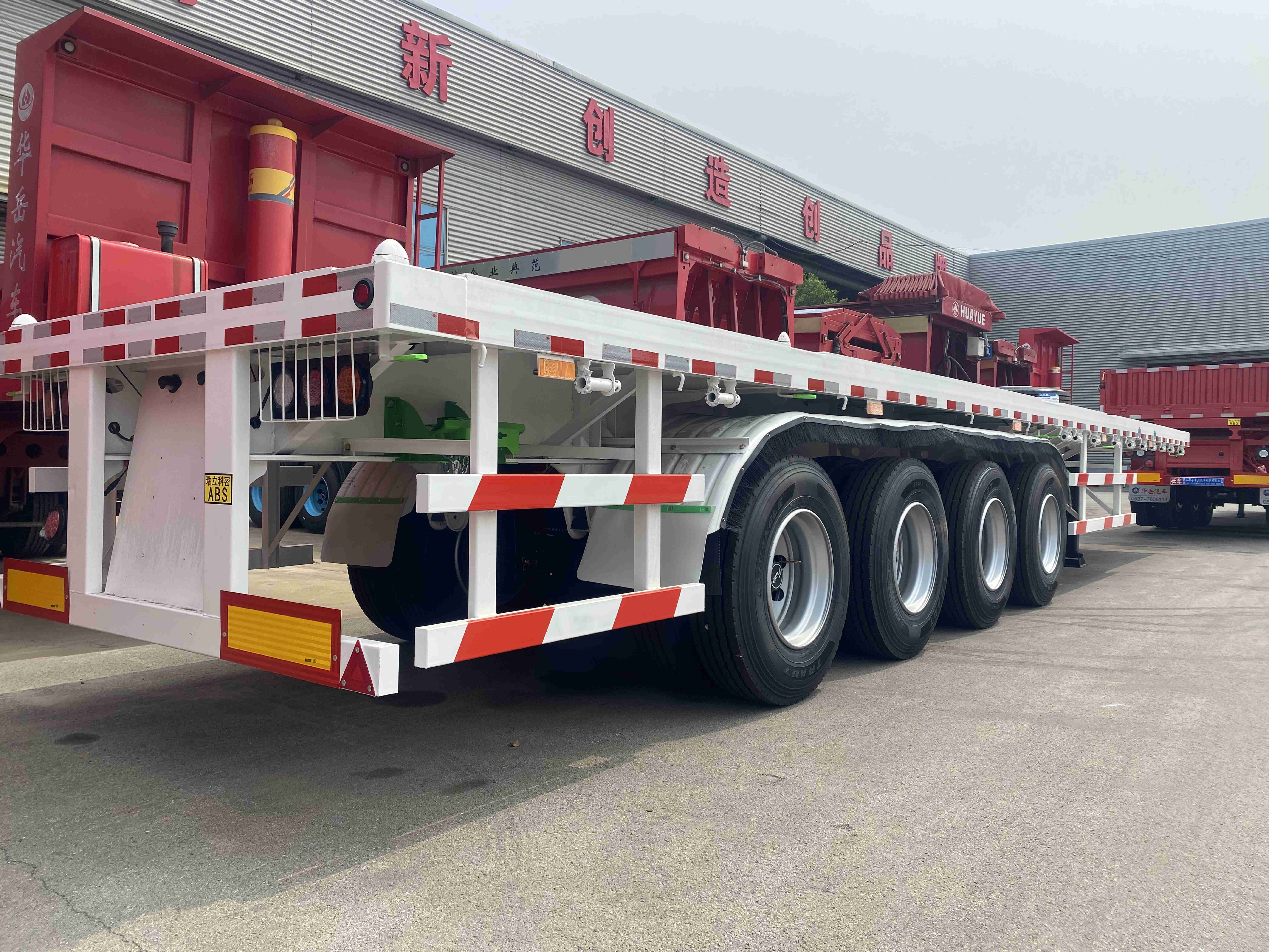 2 / 3 Axle 20 40FT 50 Ton Flatbed Trailer Cheap Flatbed Container Transport Semi Trailers High Quality Flatbed Trailer