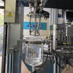 emulsified oil Cosmetic Emulsifier Mixer , 2-10L Vacuum Emulsifying Mixer