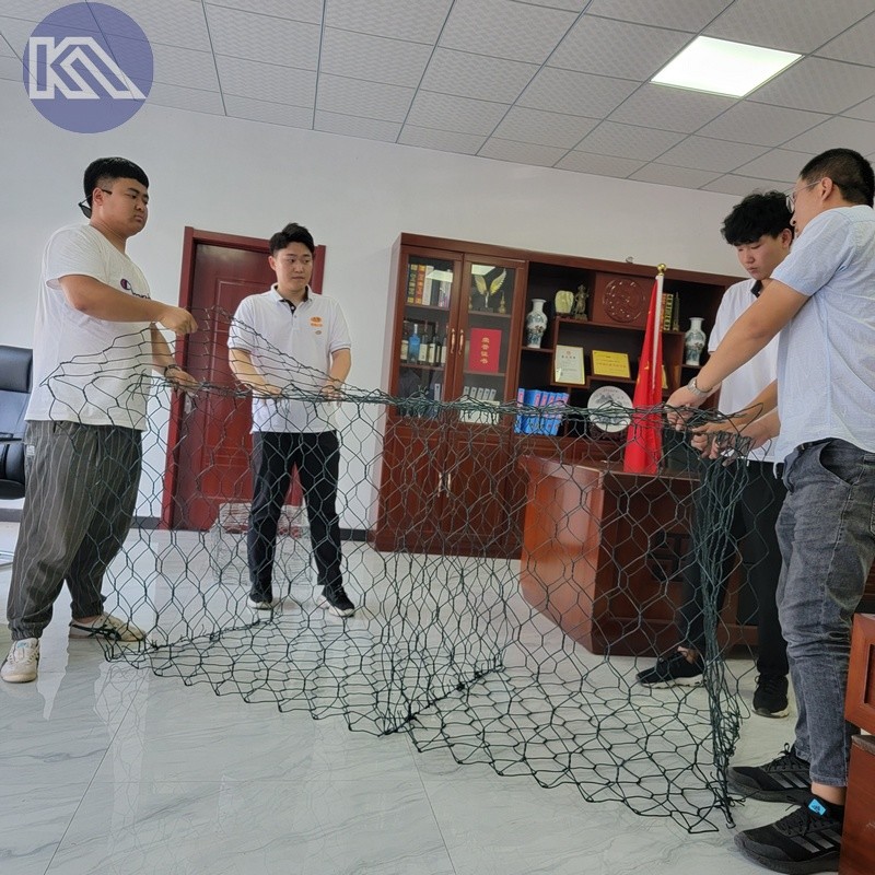 Flexible And Versatile 80*100mm 100*120mm Mesh Hole Gabion Boxes For Earth Retention And Soil Erosion