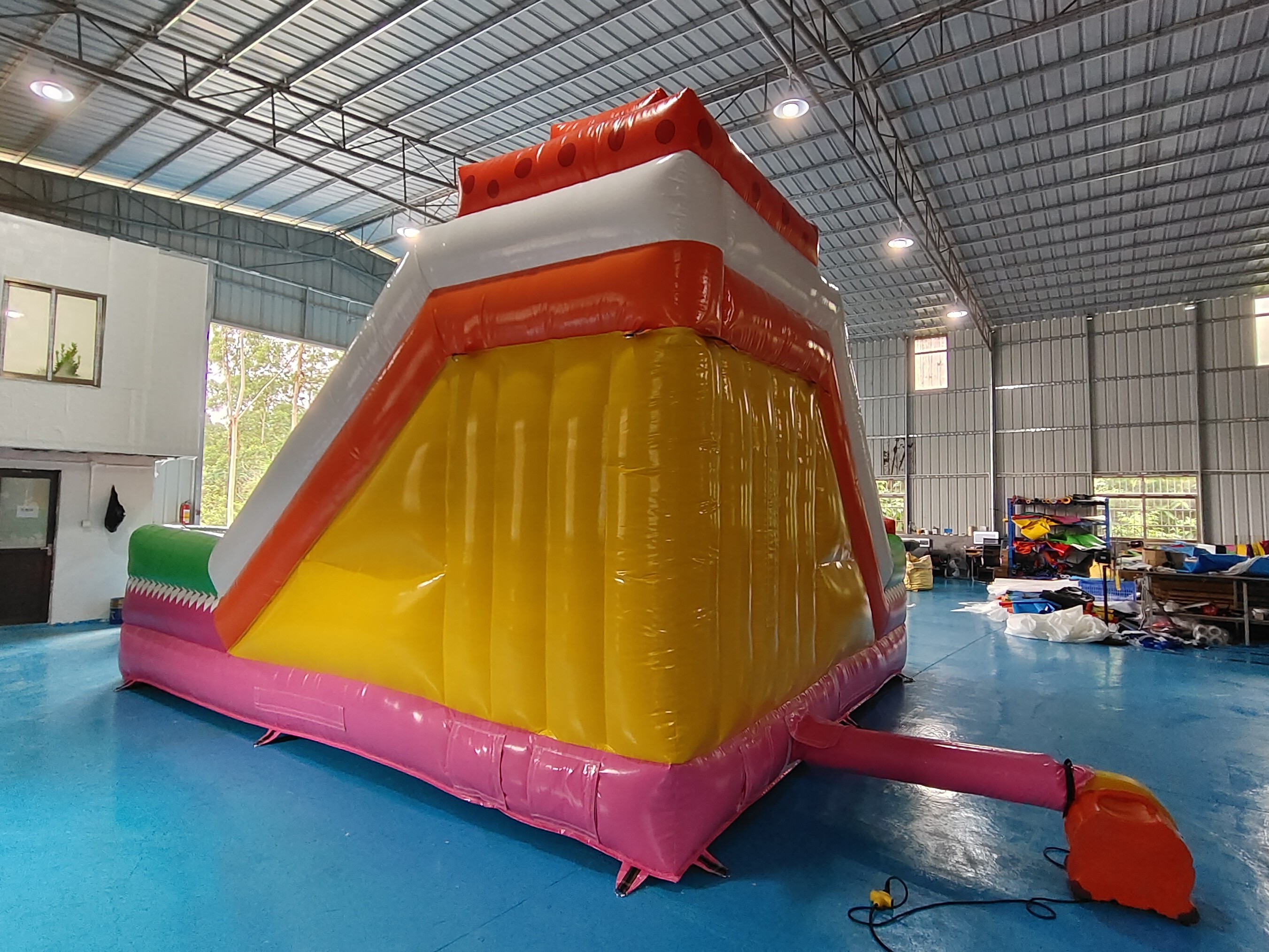 New Design PVC Inflatable Bouncy Castle Cheese Time Inflatable Fun City With High Slide Obstacle Course For Rental