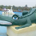 Small Fiberglass Water Pool Slides For Kids , Water Park Equipment Crocodile