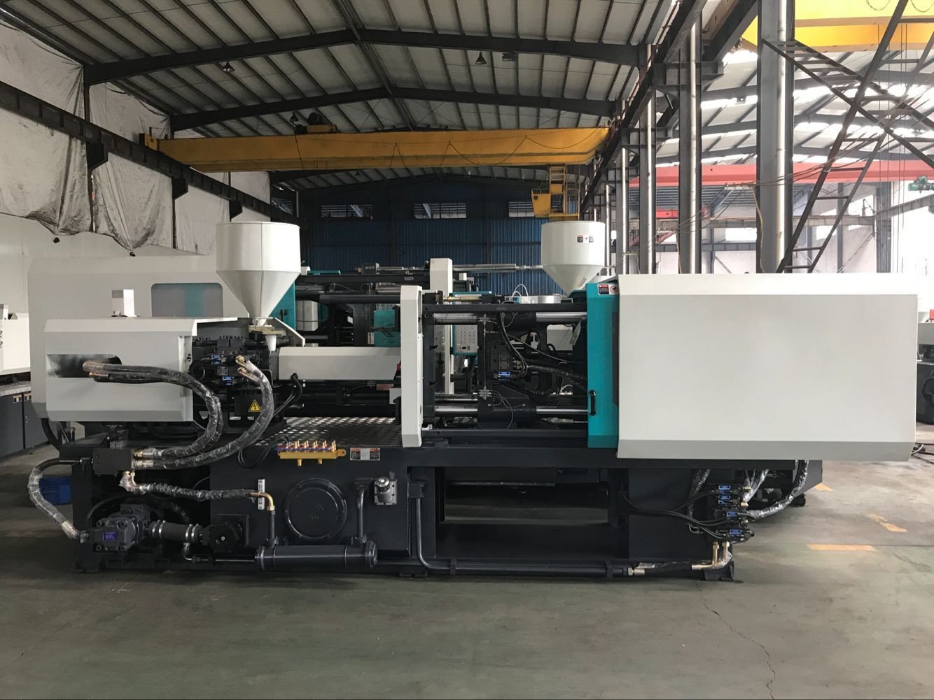 Thermoplastic Plastic Injection Molding Machine For Plastic Storage Containers