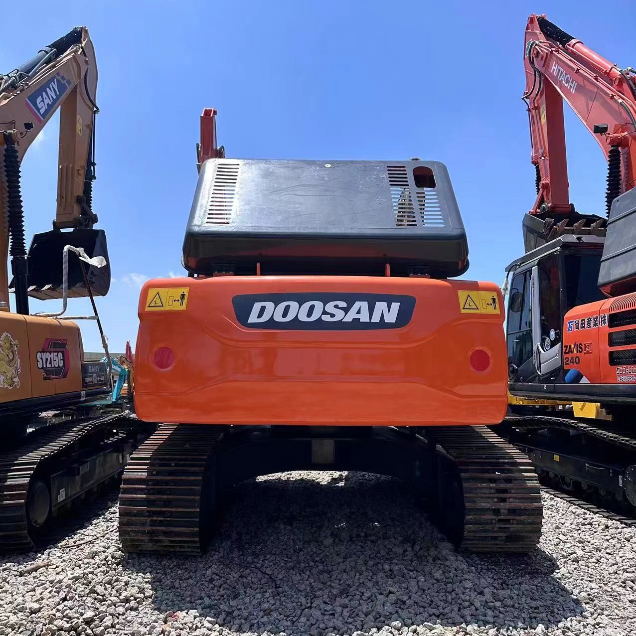Used Doosan Digger DX225 Secondhand 22.5ton Medium Type Crawler Excavator