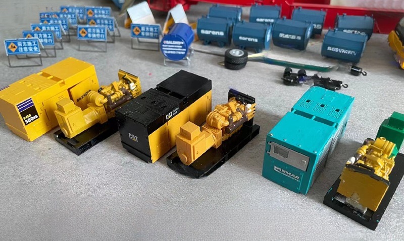 Komatsu EGS380BS 1:50 Alloy Generator & Engine Model | Die-Cast Construction Machinery, Collectible