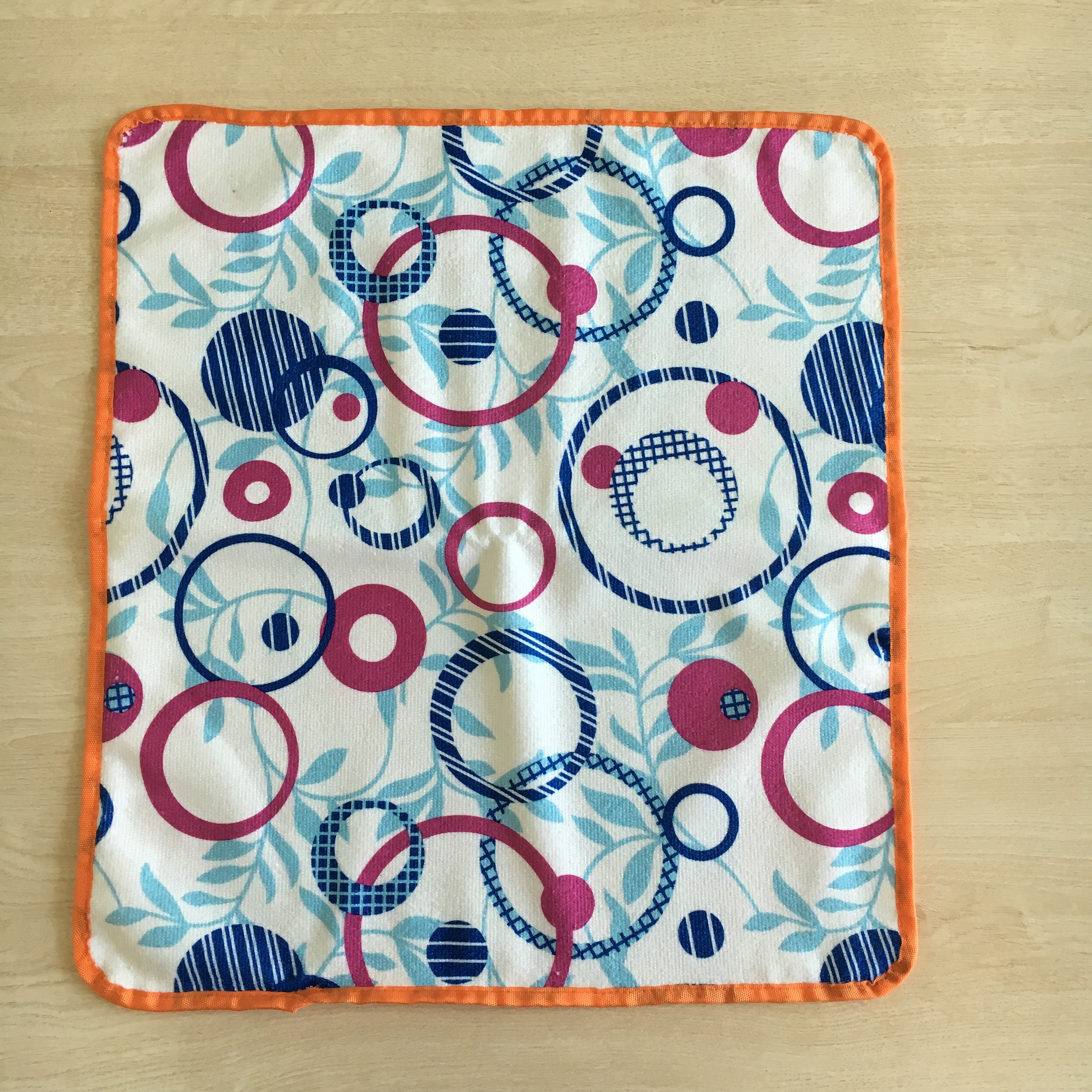 Printed double side 100%polyester absorbing water towels with mesh used in Kitchen