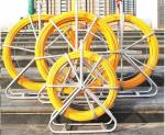 Galvanized Frame Fiberglass Cable Puller Strength Resin With Rubber Wheel