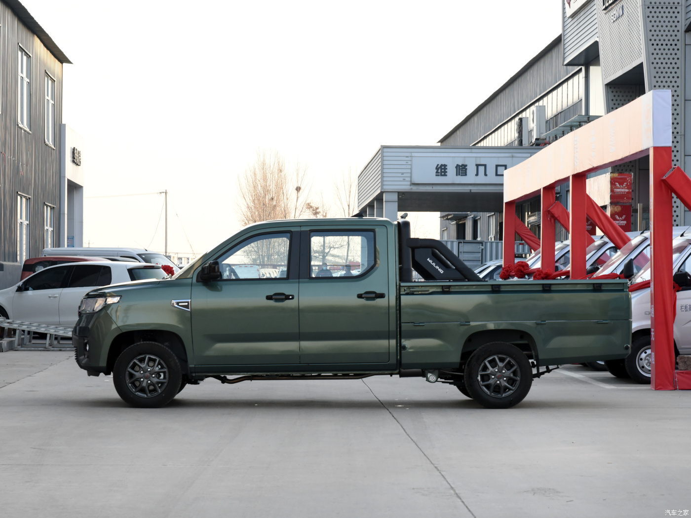 2021 WULING Journey 1.5L Manual Gearbox Gasoline Truck Pickup with 99ps Maximum Torque Camera Electric Leather Q45 R14
