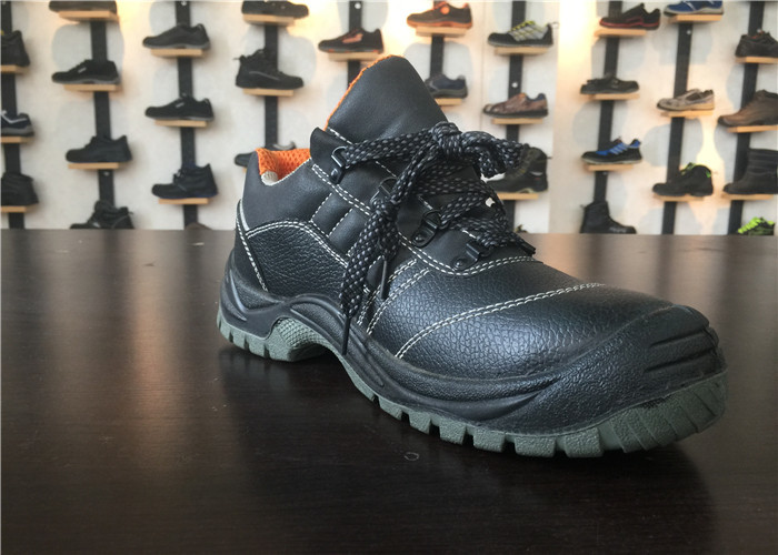 S1 Category Waterproof Safety Shoes Odour Resistant Dry Keeping Design
