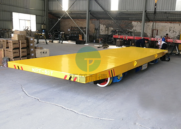 Self propelled factory rail cars for industrial using from production line to warehouse