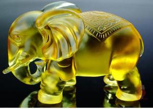 Wholesale Amber Colored Glaze Indoor Home Decoration Elephants Figurine Statue 135*80*115mm from china suppliers