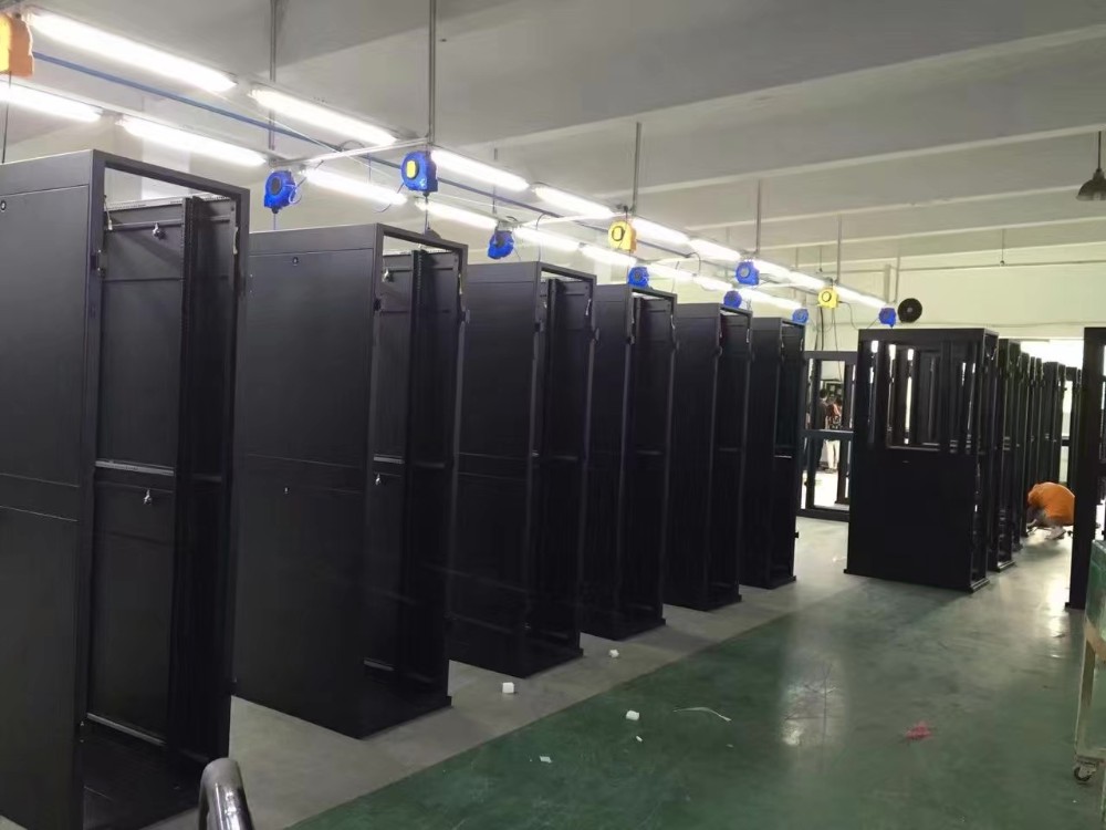 15U-47U Optional Network Rack Cabinet Customizable Size For Data Center