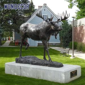 Wholesale Large animal wild decoration garden home artwork brass moose sculpture from china suppliers
