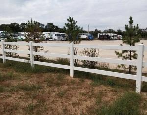 Wholesale White 3rails PVC Horse Fence Stable Plastic Horse Field Fencing from china suppliers
