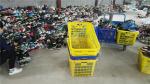 old men sports shoes，used shoes，old shoes，second hand shoes，used bag，used cloth。