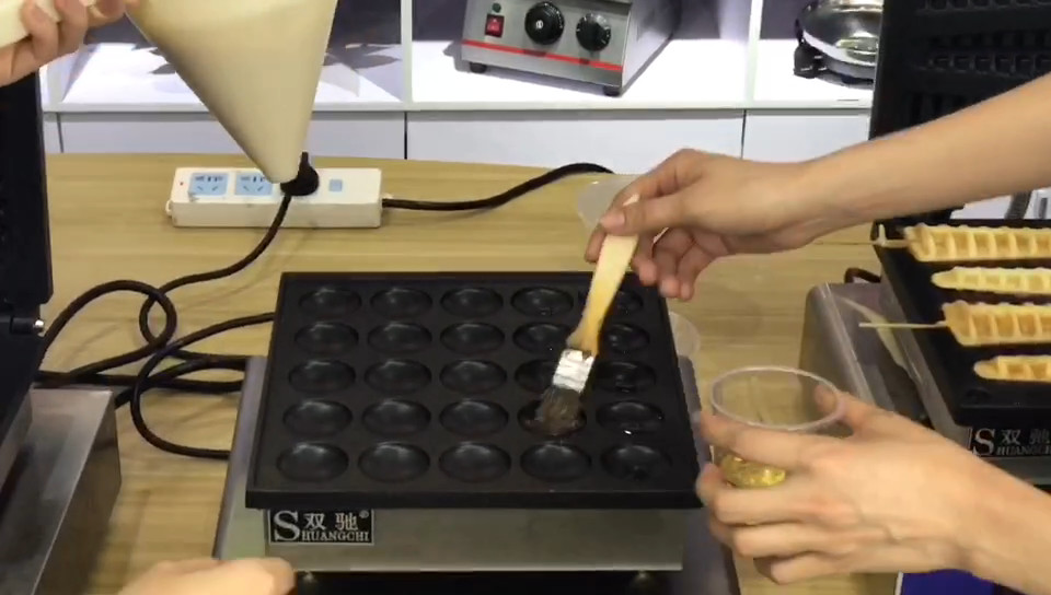 Commercial Snack Equipment 25 Holes Electric Muffins Machine Mini Pancake Waffle Maker Pancake Machine