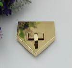 US hot sale zinc alloy bigger metal twist lock purse hardware for handbag