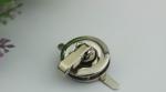 Novelty zipper puller decorative round shape gunmetal color purse twist lock