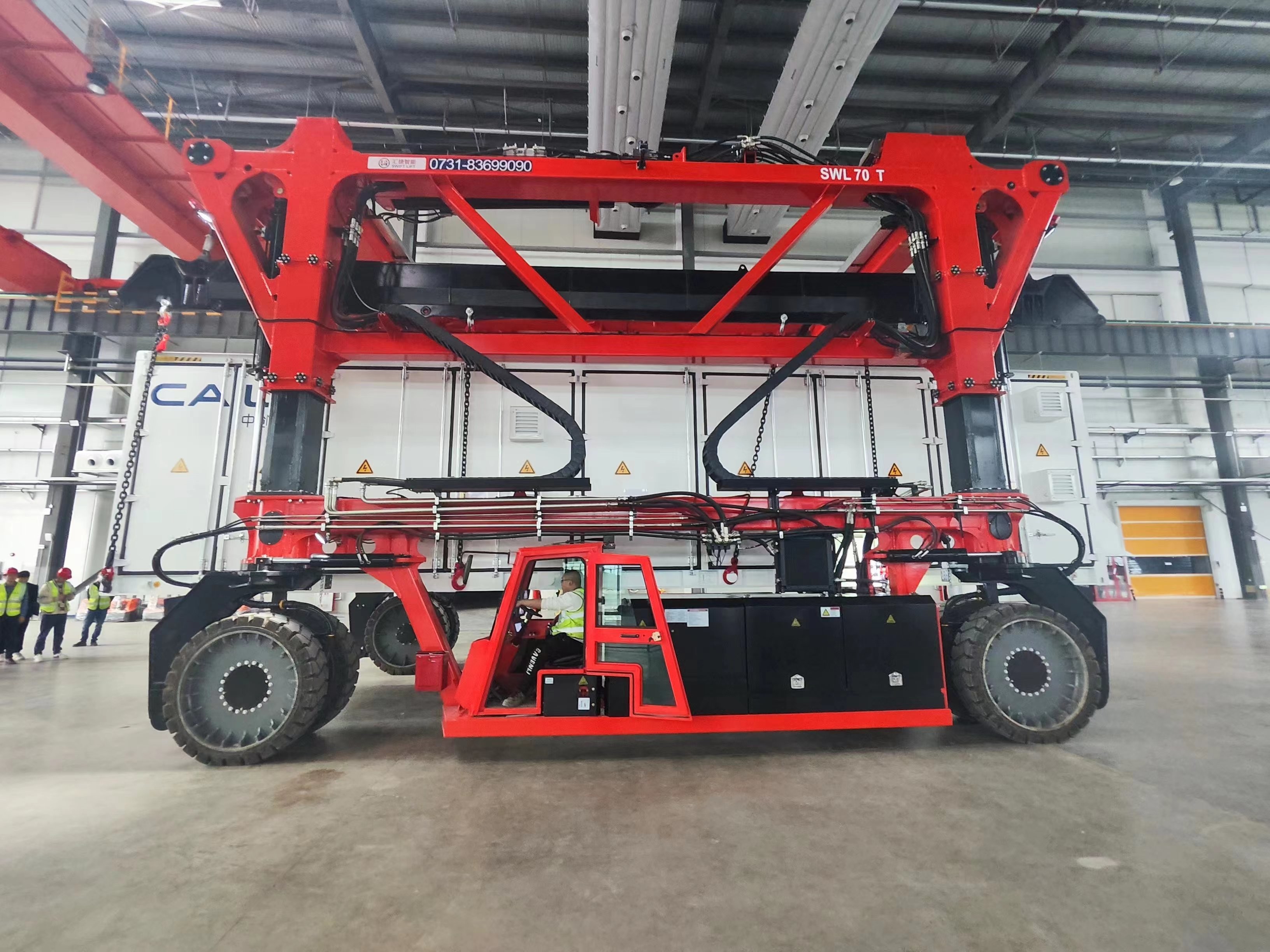 60T Shipping Industrial Straddle Carrier System For Oversized Loads
