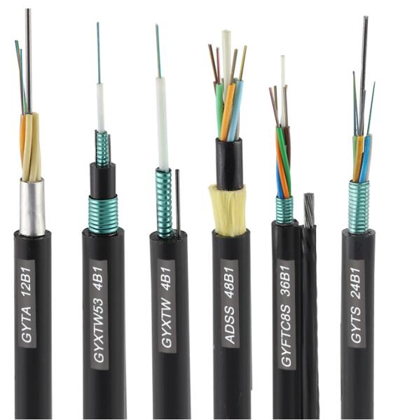 Outdoor GYXTW Optical Fiber Cable 2-24 core G652D PE jacket for Duct Aerial