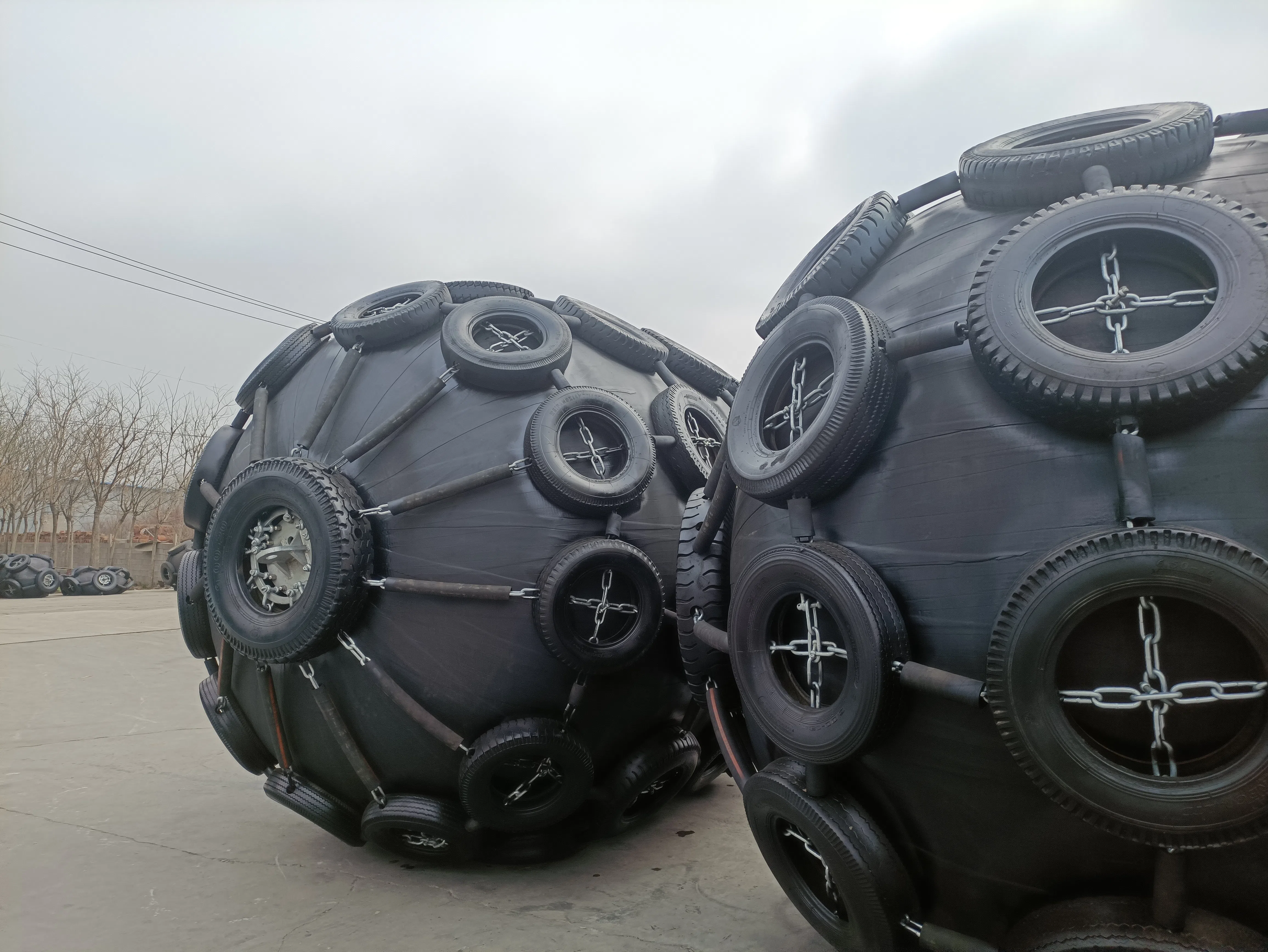 INFLATABLE RUBBER FENDER
