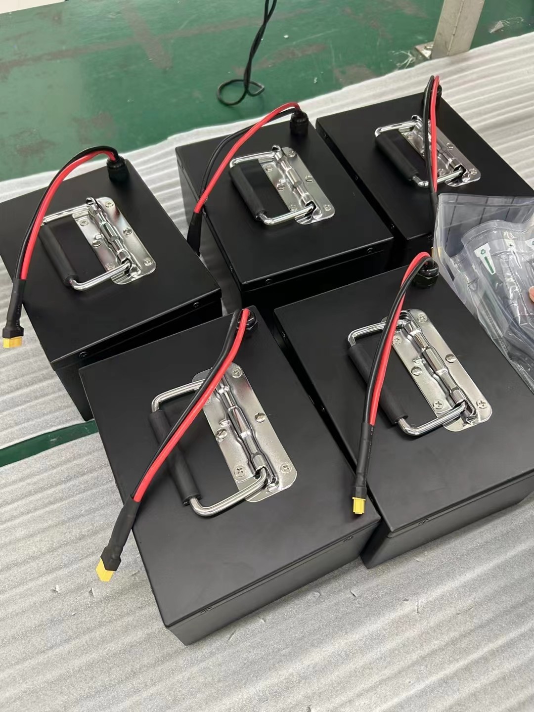 Long Cycle Life 24V Rechargeable LiFePO4 Battery For Robotics With Wide Operating Temperature Range