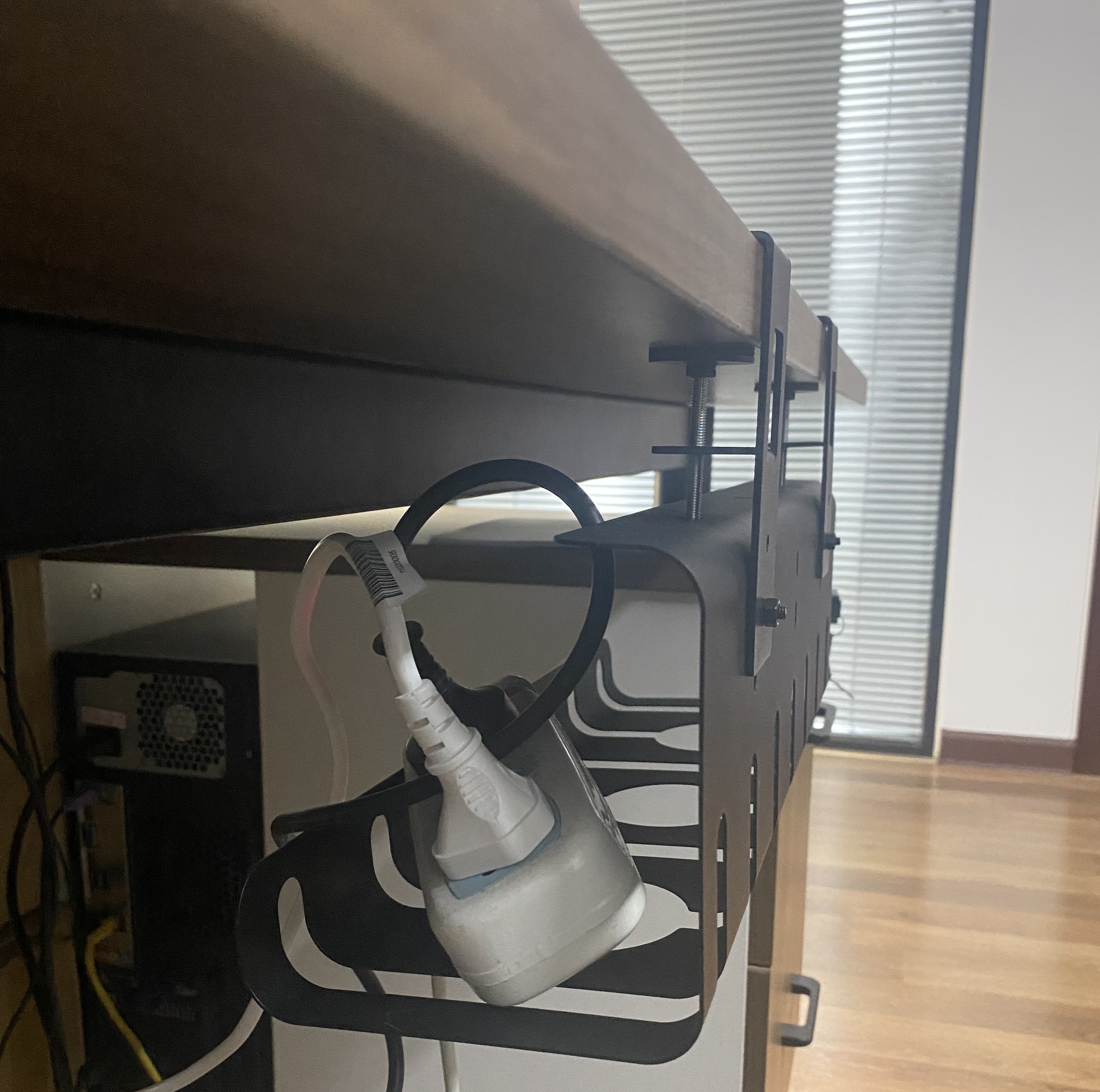 Powder Coating Under Desk Cable Management Tray No Drill Clamp Mount for Standing Type