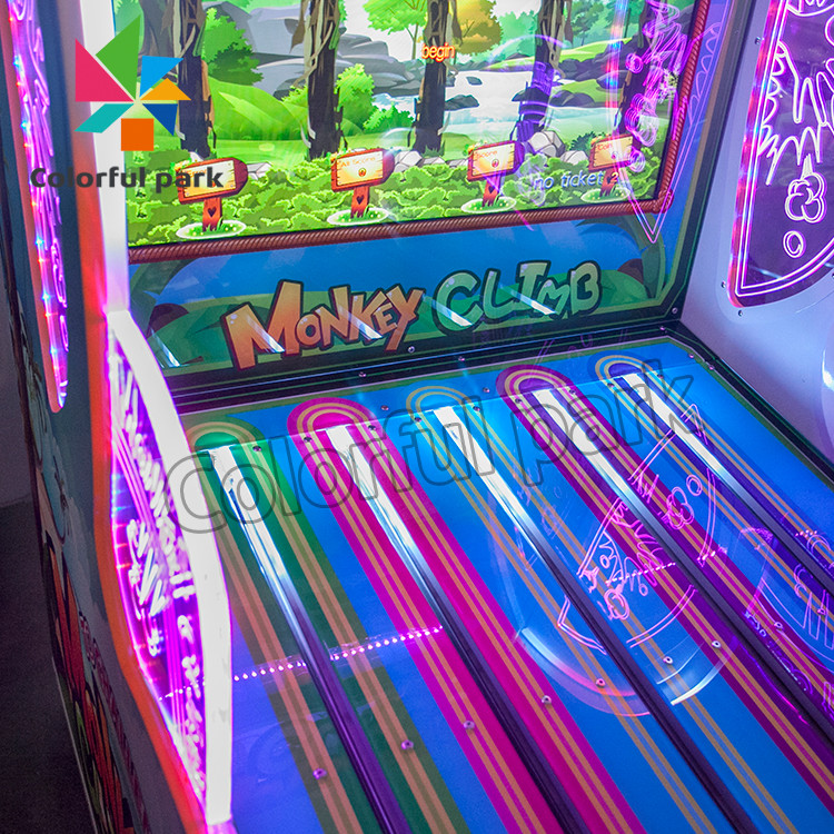 Monkey Climb Arcade Ticket Machine Squirrel Push FRP Material For Game center