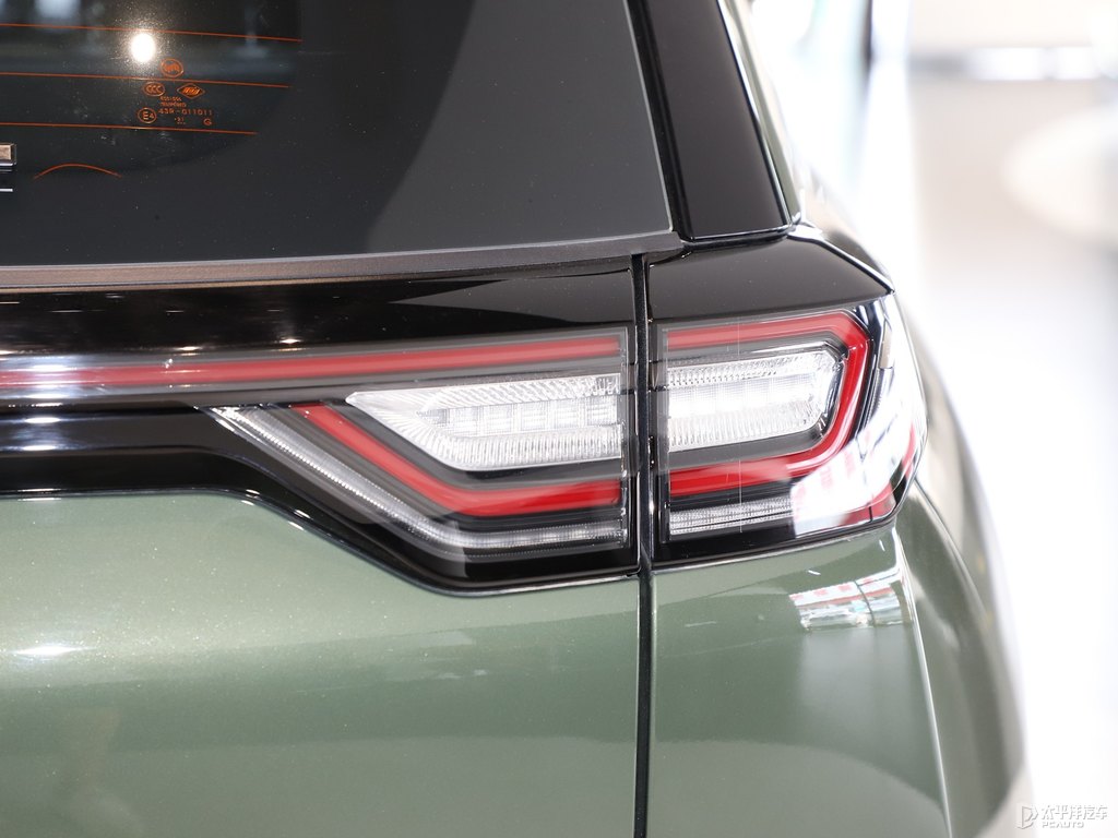 China's hot selling mid-size SUV WM Motor WM W6 2021 520km PRO Discovery Edition