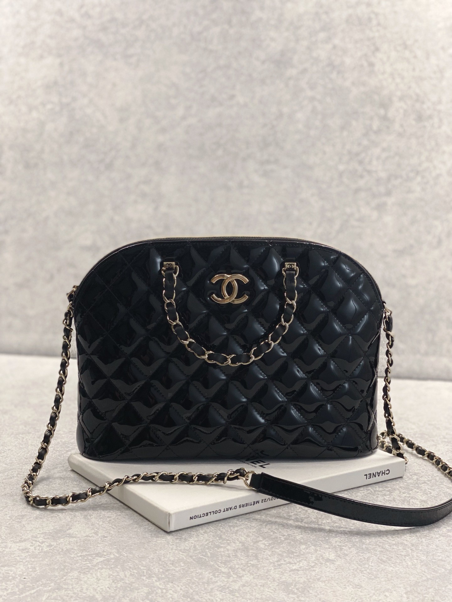 Small Chanel Patent Calfskin Shopping Bag With Retro Lady Style