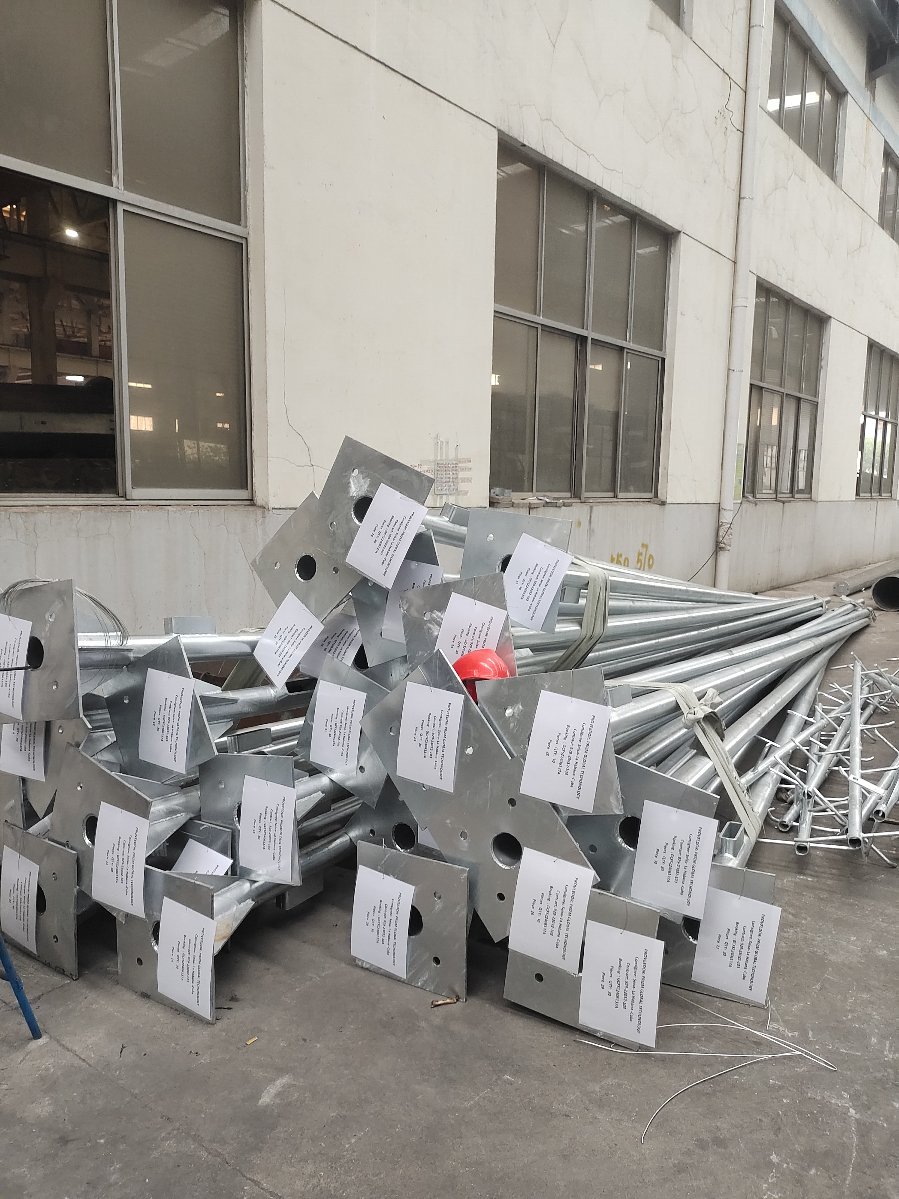 Height 6m-12m Hot Dip Galvanized Street LED Lamp Pole For Street Lighting