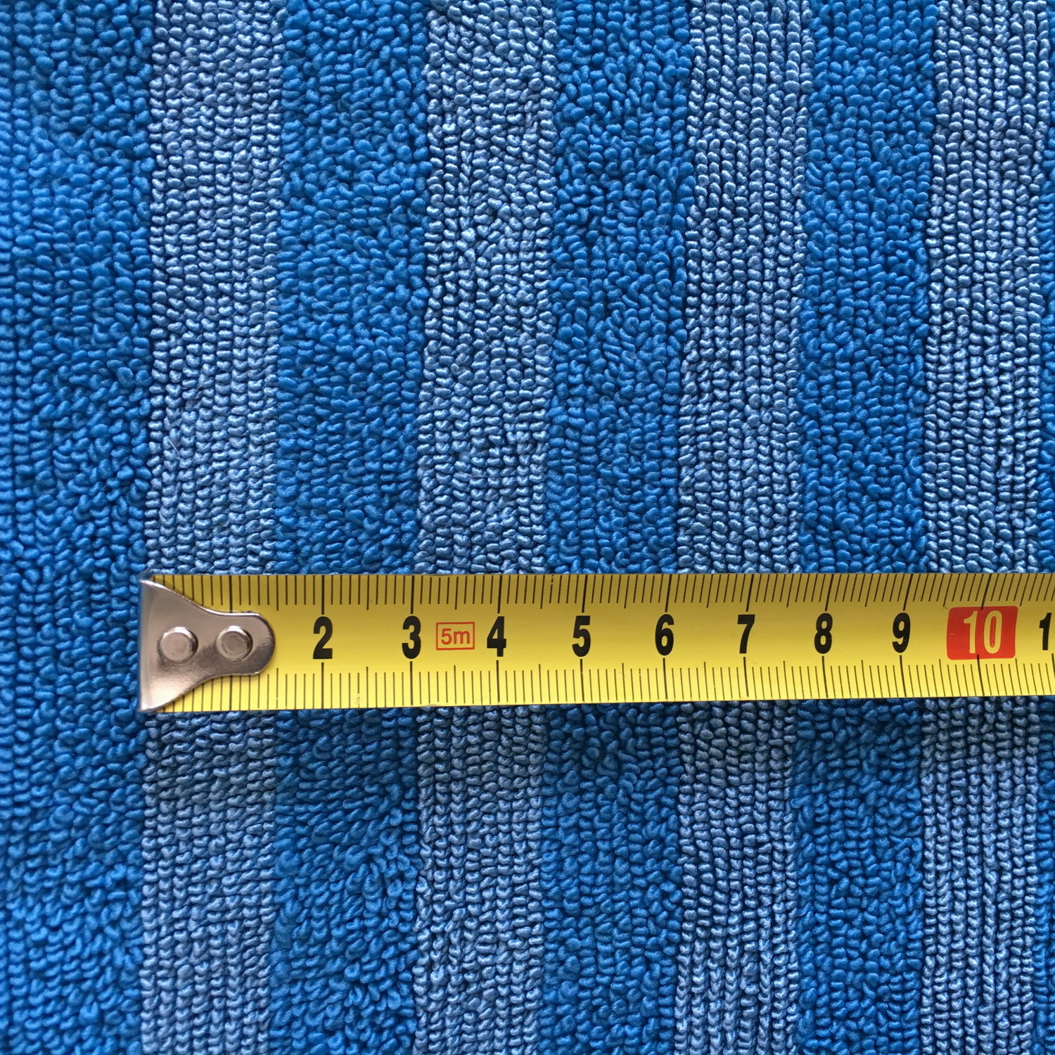 Hot sale microfiber mop strip twist fabric in roll with scrape