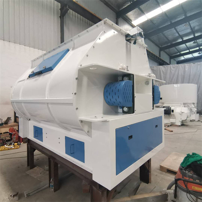 Combined Sheep Animal Feed Mixer Corn Grinder 2.2kw 0.1M3 Dustproof