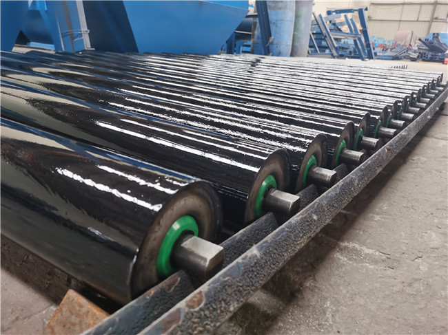 SGS Heat Resistant 219mm Dia Industrial Rubber Rollers With Bearings C4