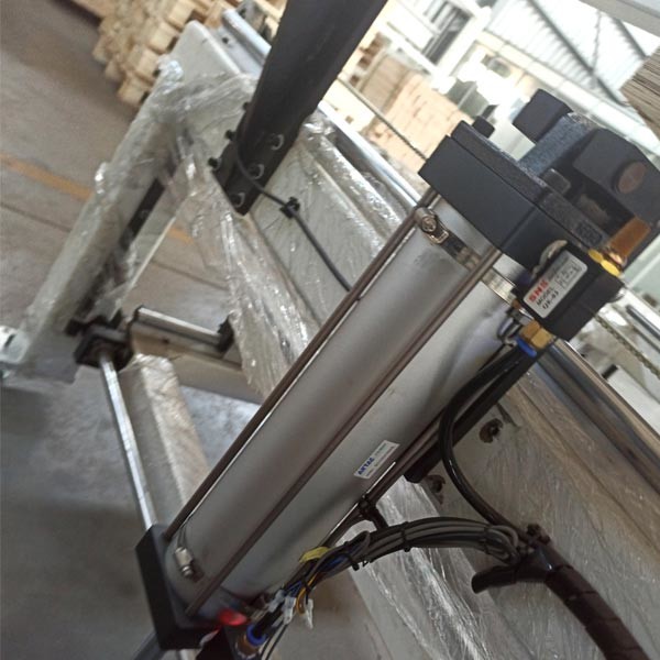 Customized European Wooden Pallet CNC Pallet Nailing Machine