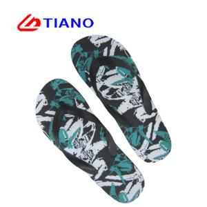 Wholesale Printed Skid Proof Men Eva Foam Footbed Flip Flops from china suppliers
