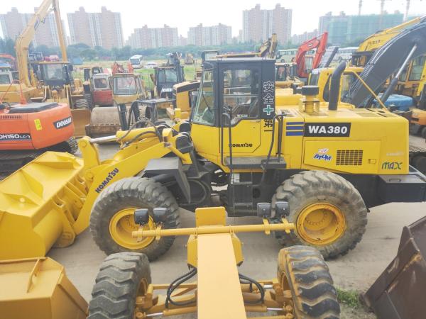 Original Japan Manufactured Secondhand Komatsu 16ton Wa380-3 Wheel Loader in