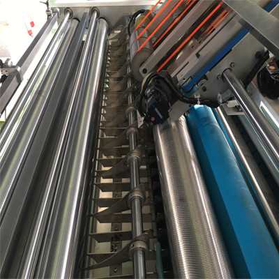 Fully Automatic High Speed Flute Laminator Machine 2200x2200mm For Laminating Sheets To Sheets