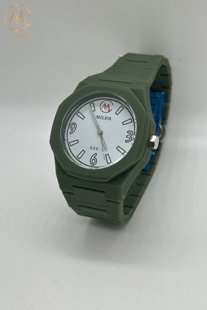Newest Fashion Custom Logo Quartz Movement Rubber Strap Colourful Cartoon Wrist Watch