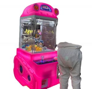 Wholesale Guangzhou factory children coin operate tank doll games mini crane claw machines from china suppliers