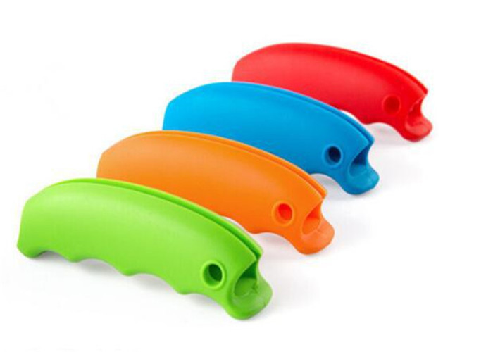 Portable Soft Silicone Kitchen Gadgets / Silicone Bag Handle For Promotion Gift