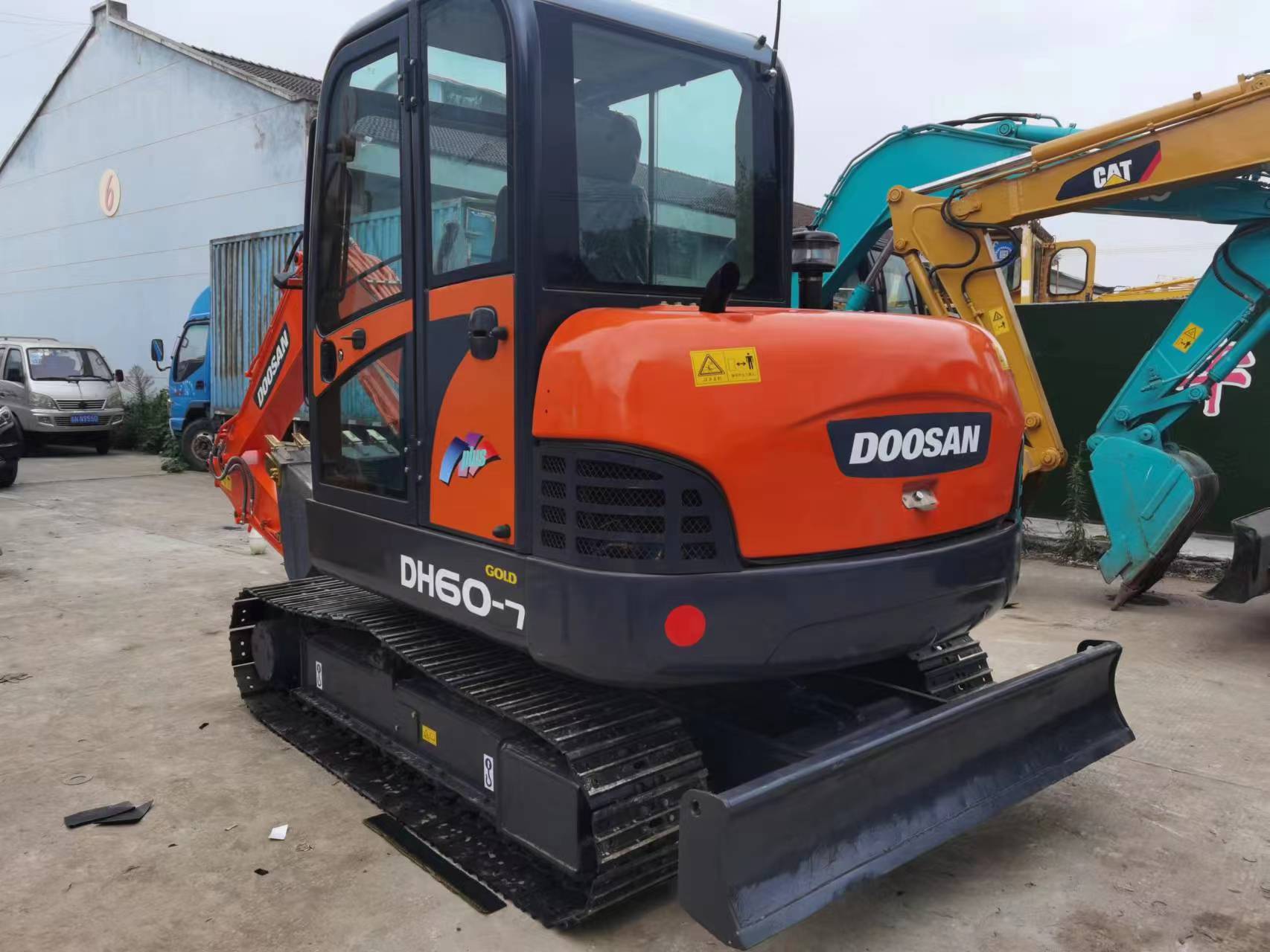 Good condition Original DH60 DOOSAN digger doosan DX55 DX60 Used Korea Make excavator