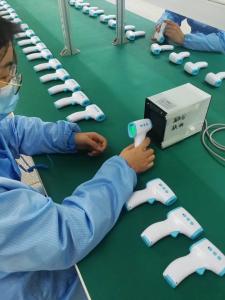 China Non Touch Digital Forehead Thermometer For Self Testing Battery Operated on sale