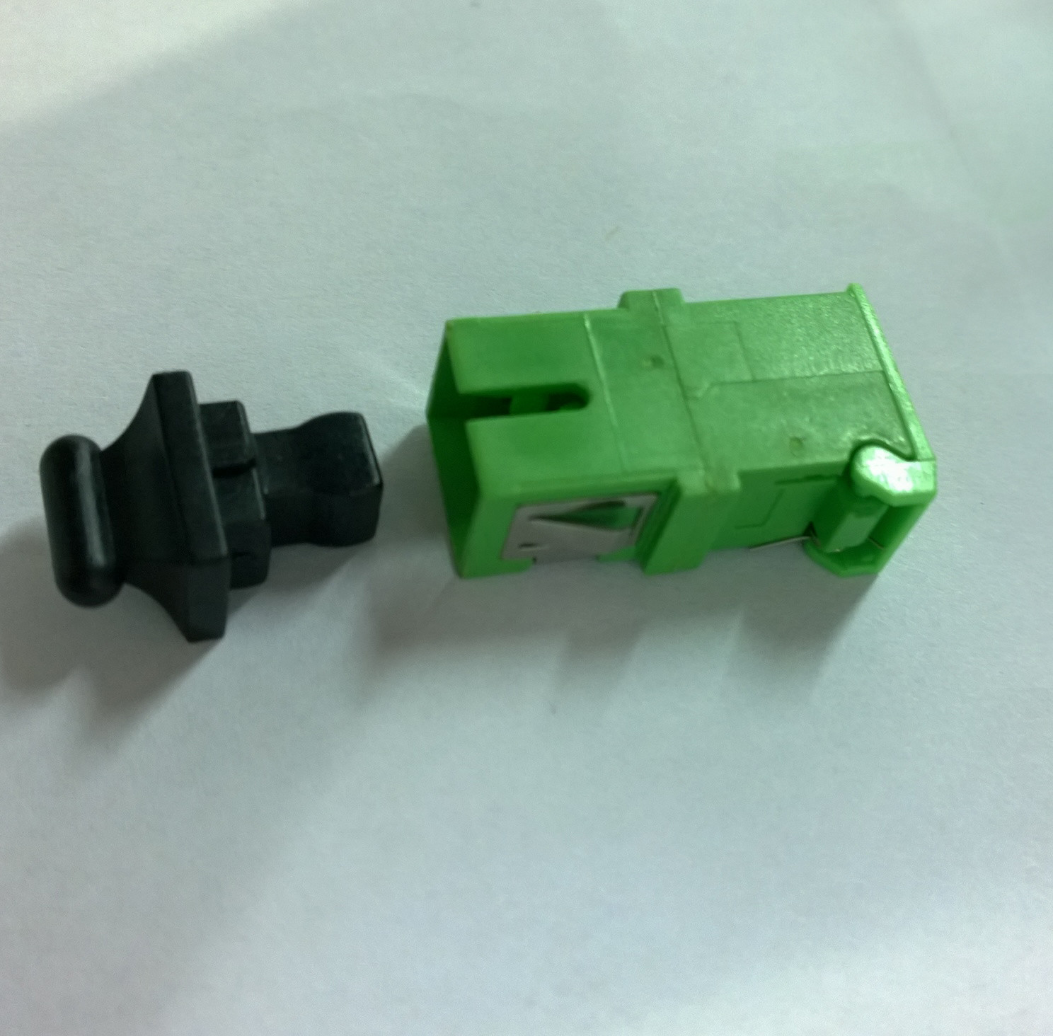 Blue color plastic Ceramic or Bronze Sleeve Low insertion loss and high return loss FC Fiber Optic Adapter