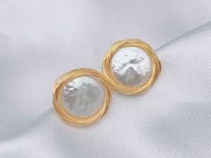 Wholesale Natural Pearl Necklaces Charmming Korean Fashion Pearl Earrings For Women Hoop Round Earring Jewelry from china suppliers