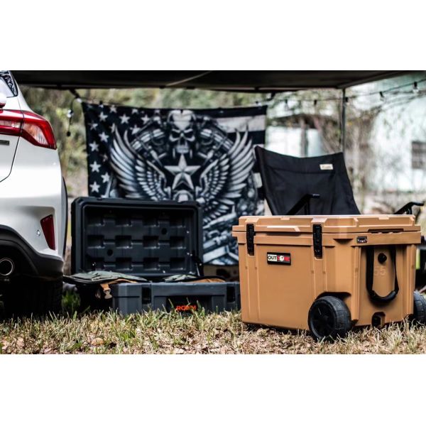 Rigid 53L LLDPE Plastic Rolling Tool Box Waterproof Transport Case with Custom ODM Support