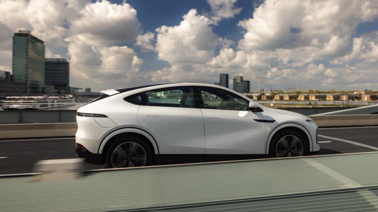 Xpeng G6 RWD Long Range Electric Vehicle SUV EV Electric Car with a motorpower of 210kw RWD driving & 490km Range
