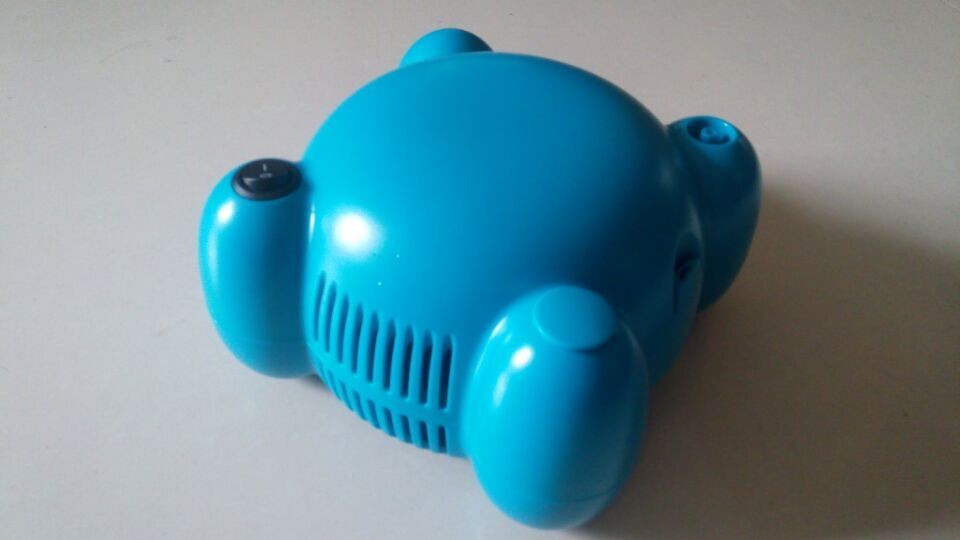 Blue Dome Structure Portable Compressor Nebulizer Low Noise FC05B